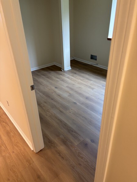 Bedroom & Closet Floor