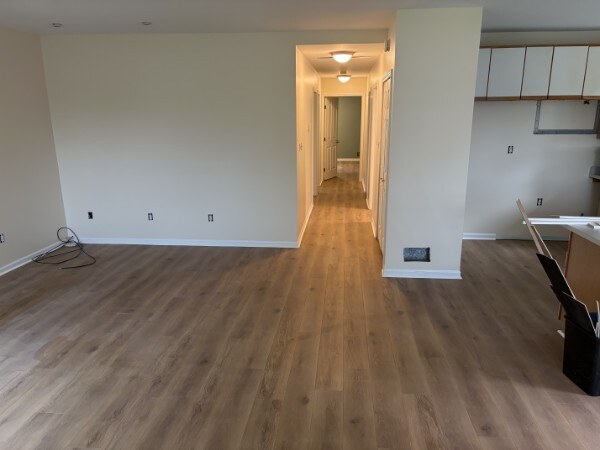 Continuous Living Area Floor