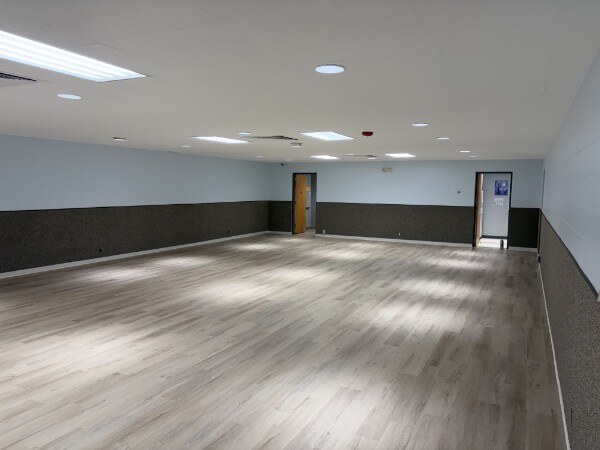 Large Community Room Floor